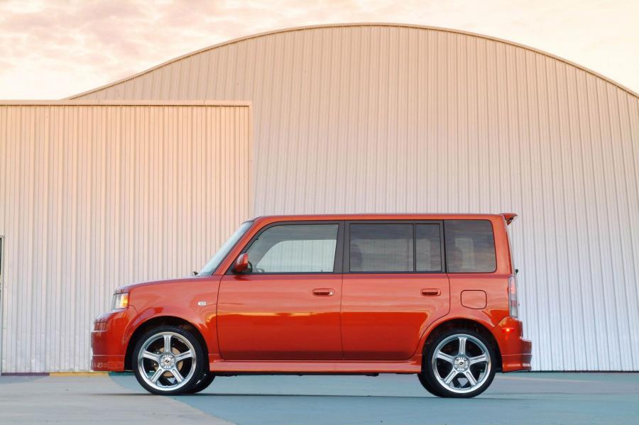  Scion xB Release Series 1.0 2004 года  (фото 16 из 22)